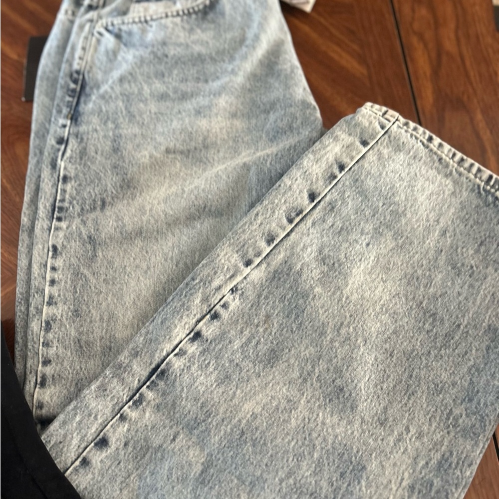 2 Pr Boohooman Men’s Black Trowser relaxed Fit & Blue Relaxed Fit JEANS  NEW - Picture 4 of 7